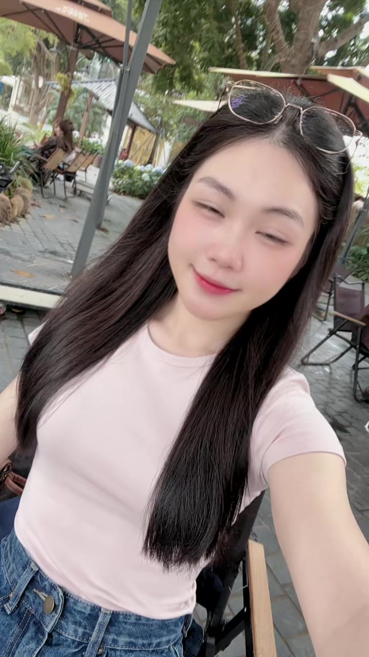@Lấy được chồng thì đổi tên 🌚