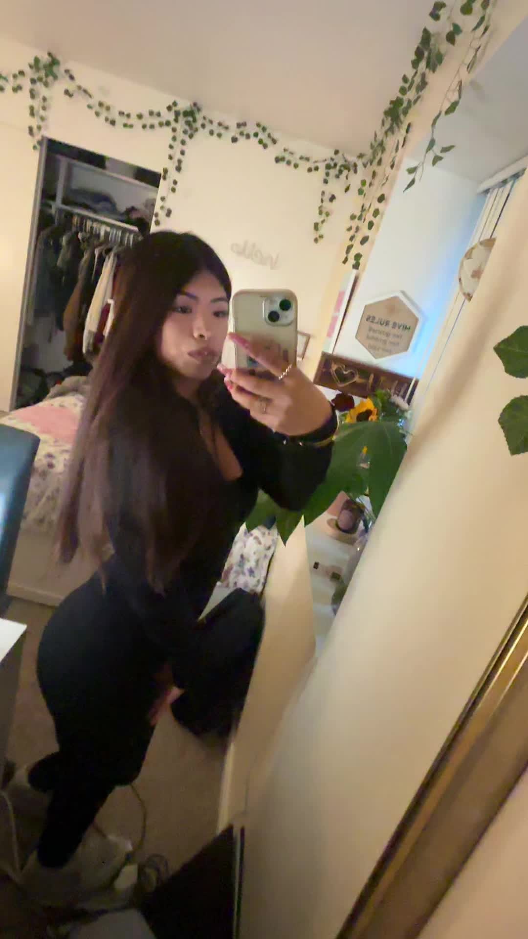 @1 𝑜𝑓 1 💋