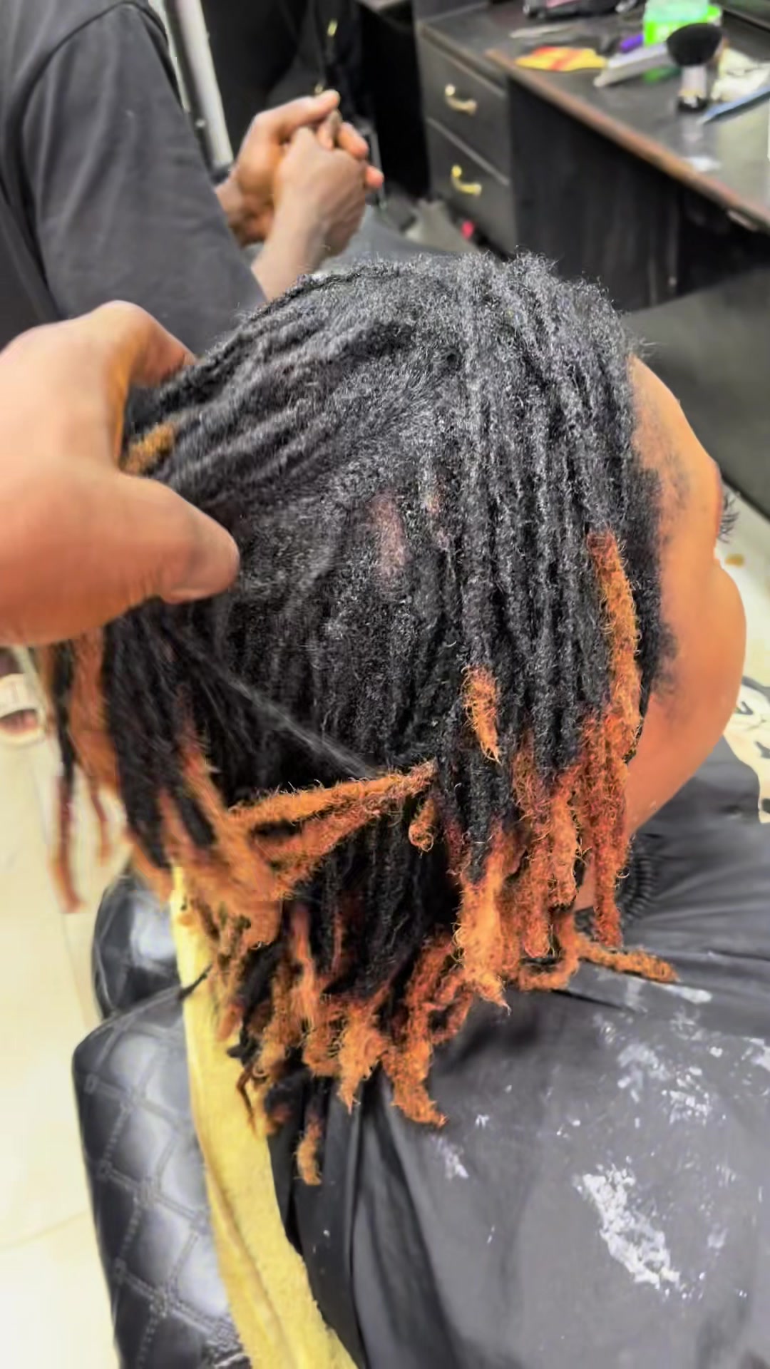 @Hervebarber237
