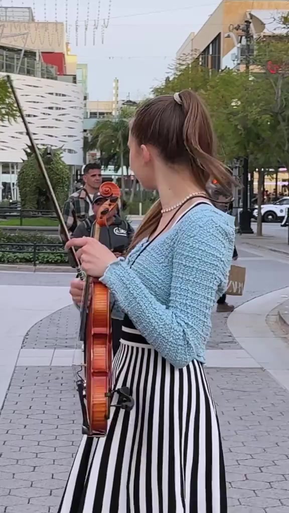 @karolina protsenko