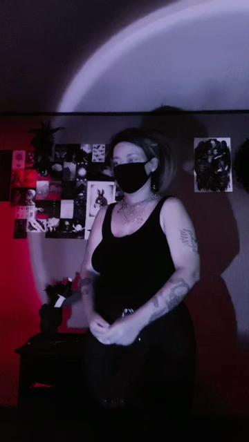 @horror queen 🧟♀️👑