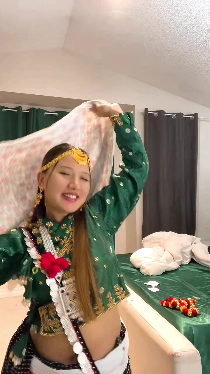 @priya_bokhim