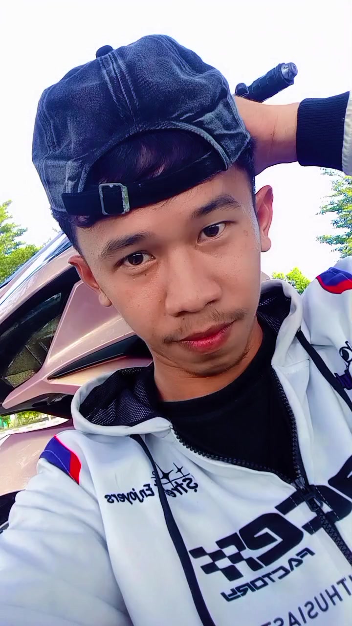 @Pinkyboyyy💫