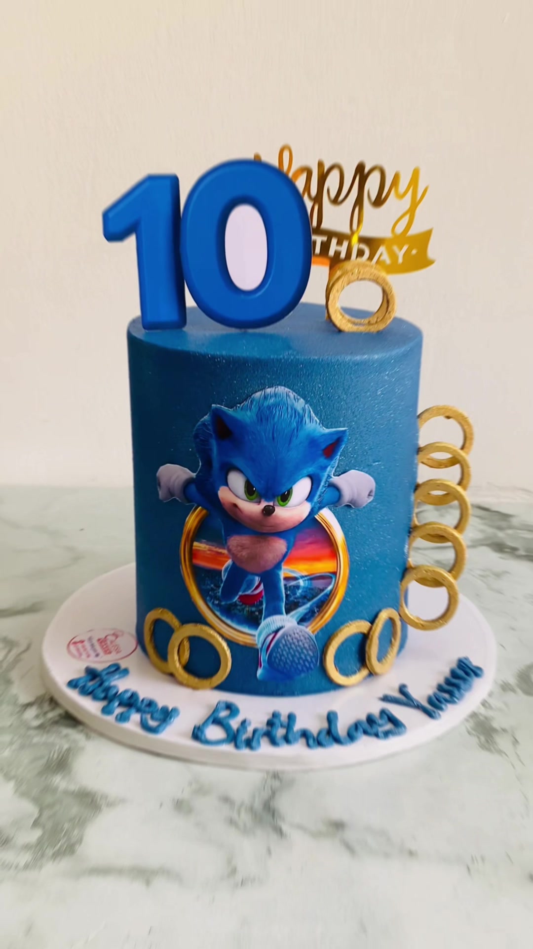 @calesacakes