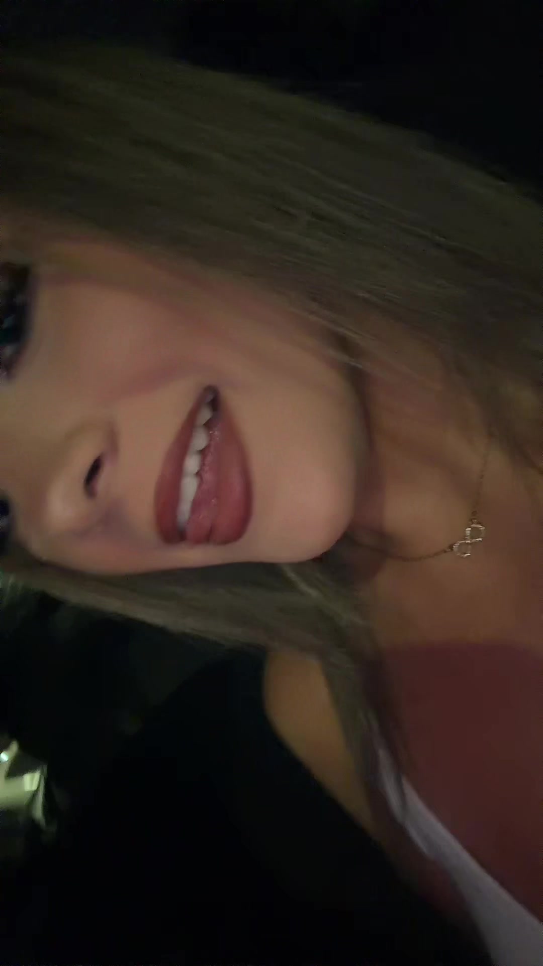 @evii 🥂🤍🧸