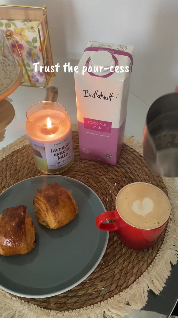 @PrettyyLittleLattes