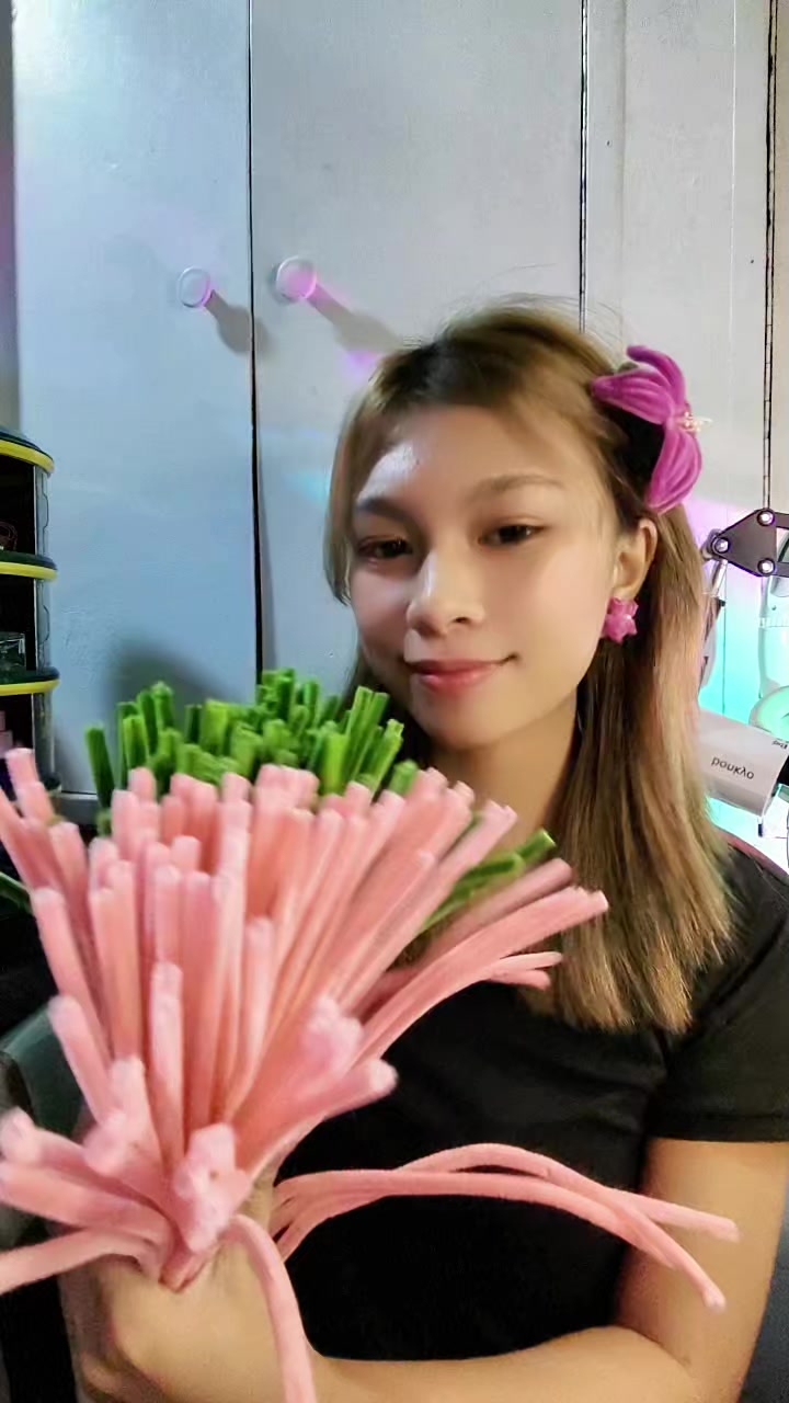 @🎧𝐃𝐉&bull;𝐁𝐄𝐋𝐋