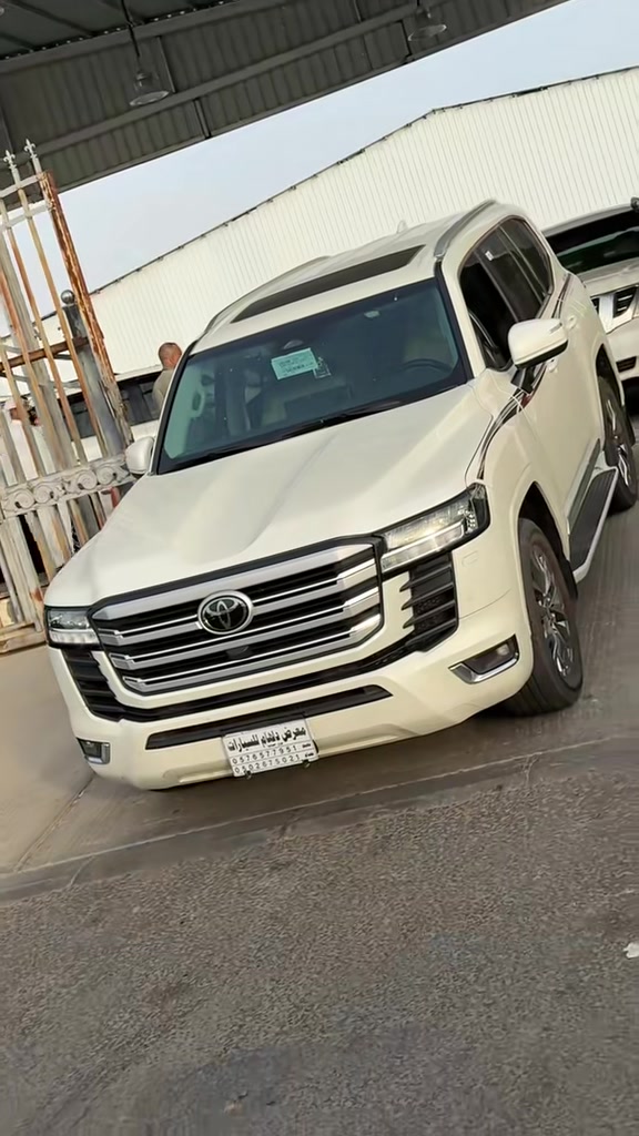 @معرض دلهام للسيارات