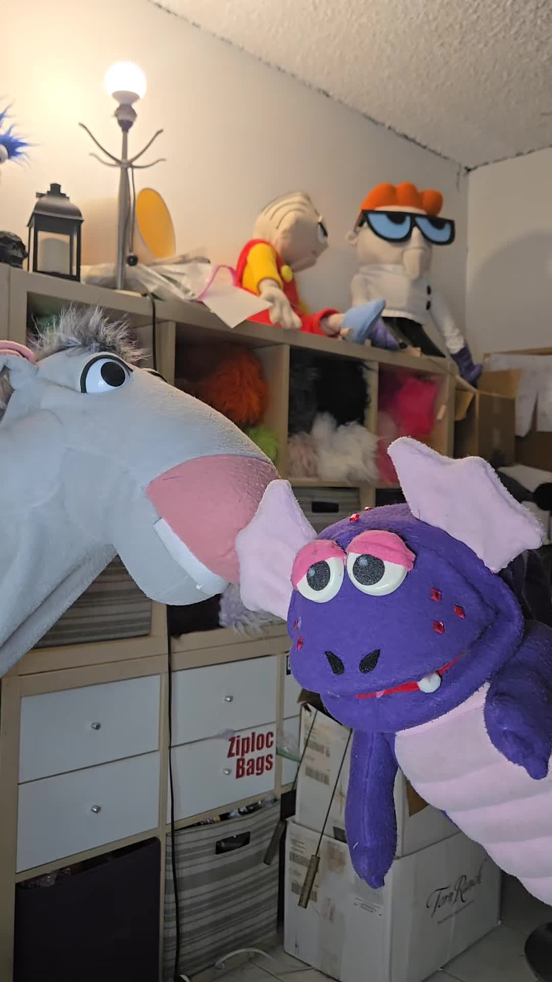 @lvpuppets