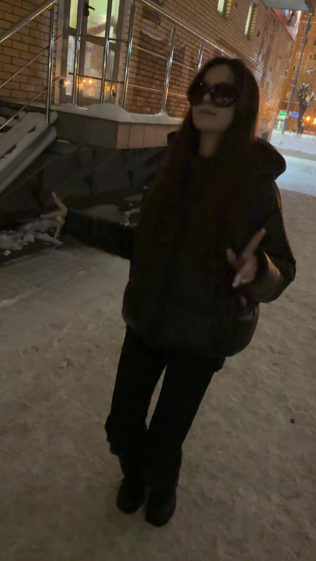 @:33