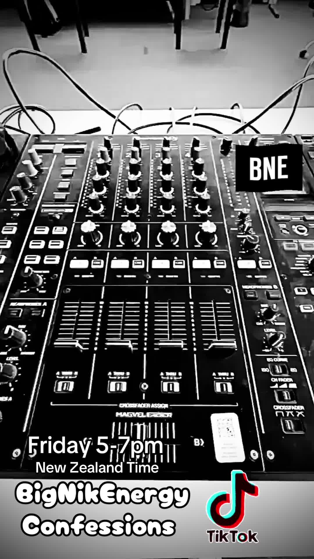 @🎧🖤DJBigNikEnergy🖤🎬🦚🌿