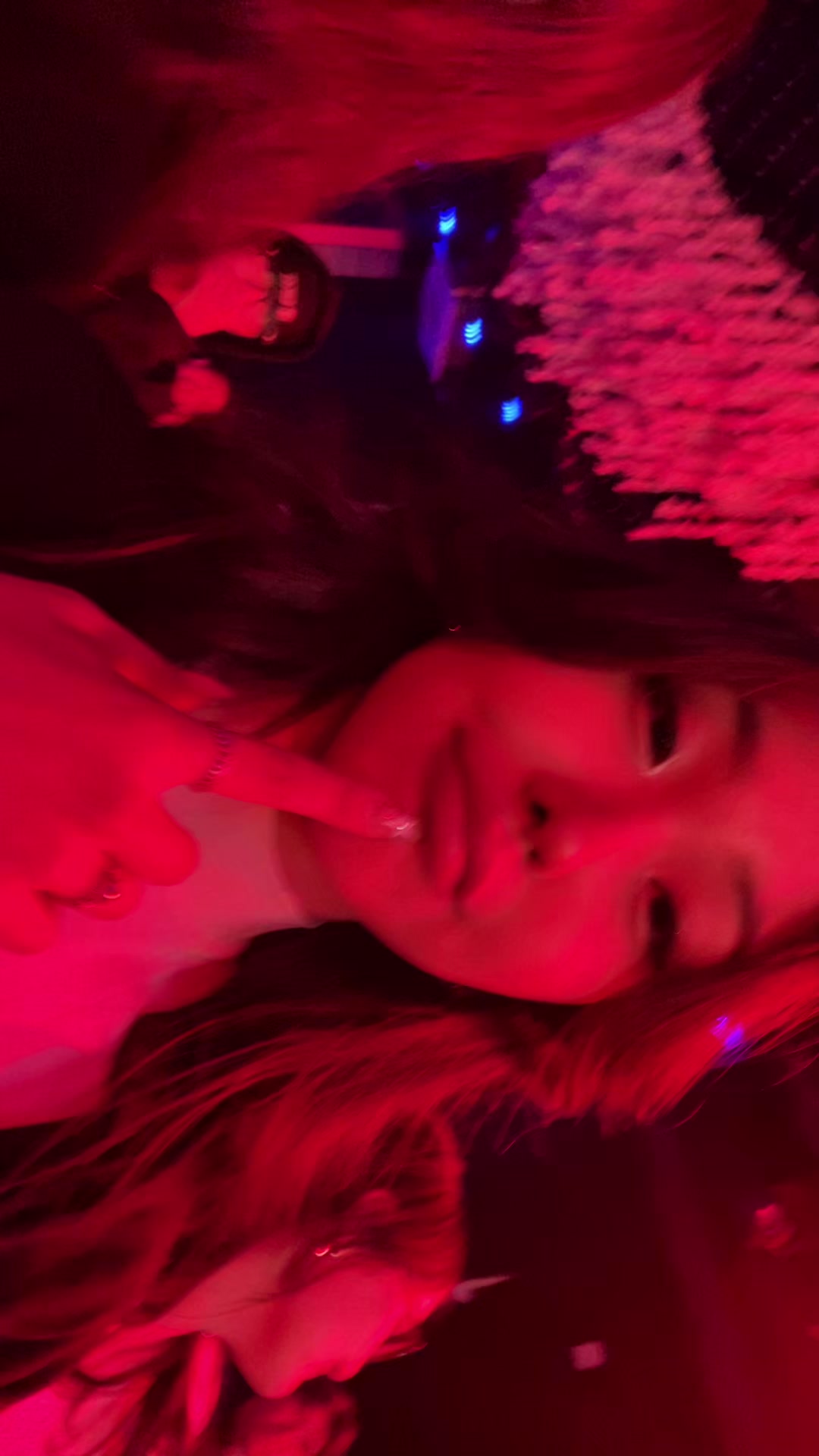 @🐥