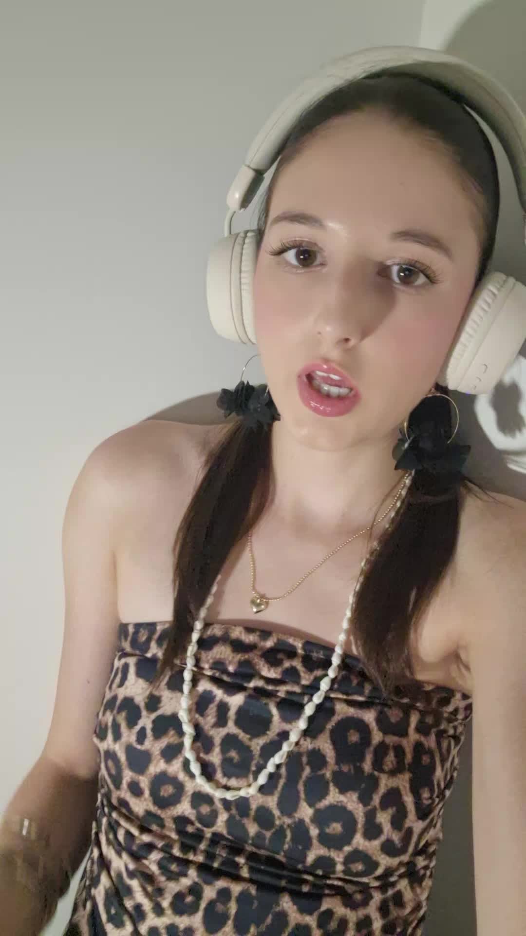@ᥫ᭡s᥆ᥒᥡᥲᥫ᭡