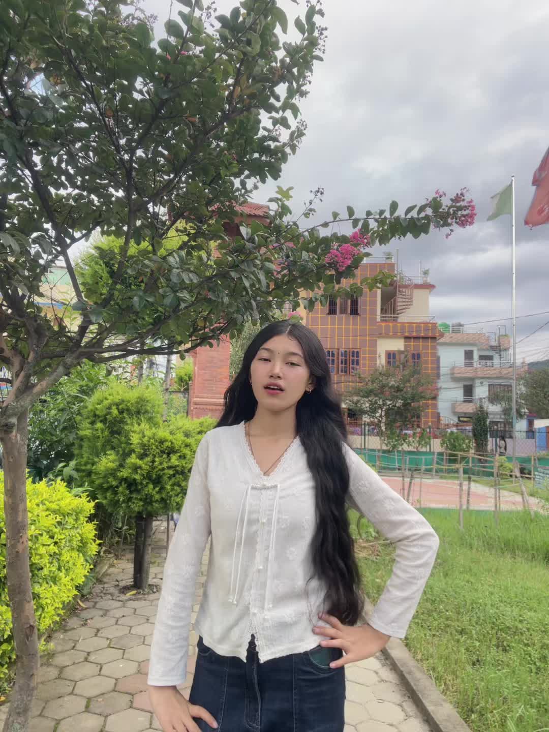 @(ཟླ་བ)_✨