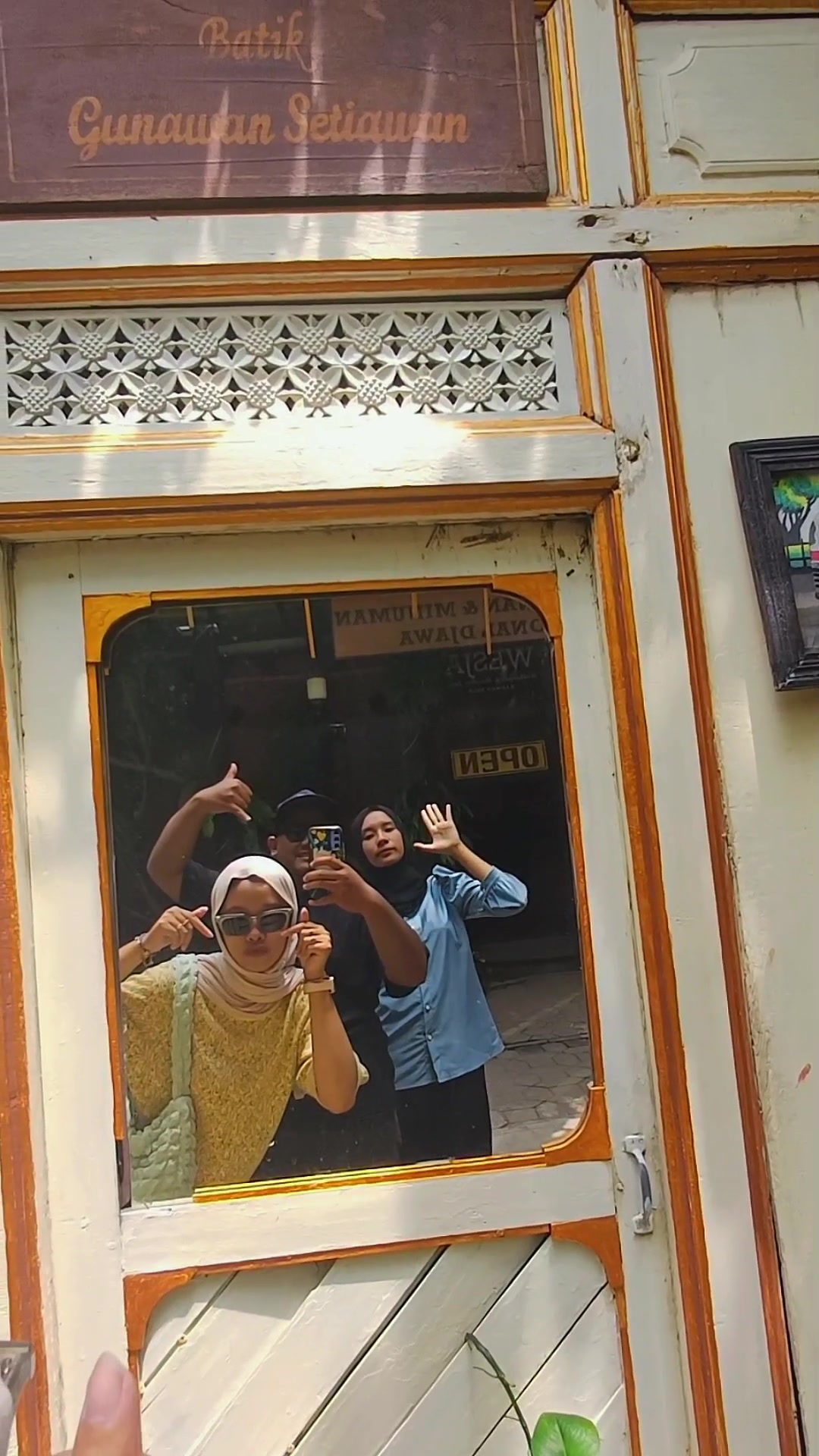 @Dianika