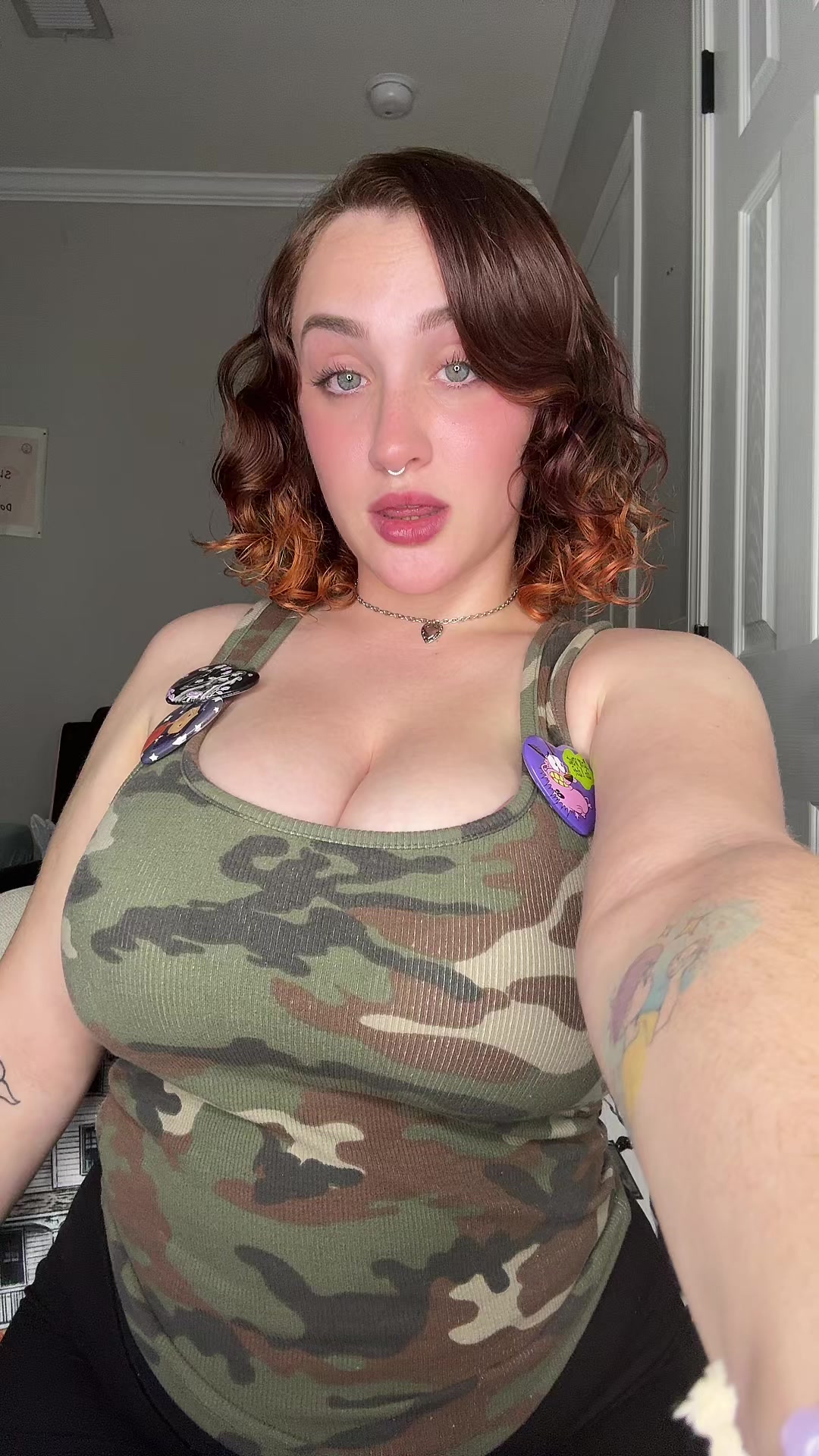 @claraharlanxo