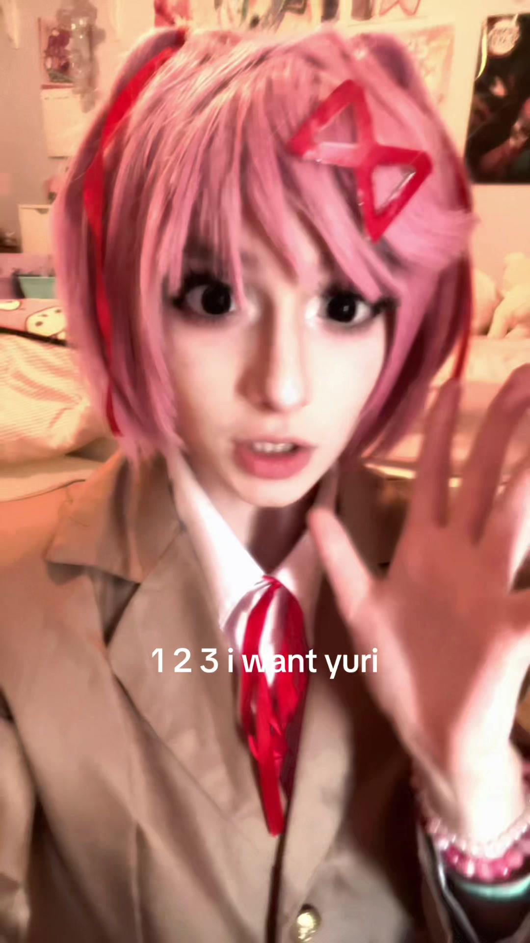 @kat! 🎀 (following cosplayers)