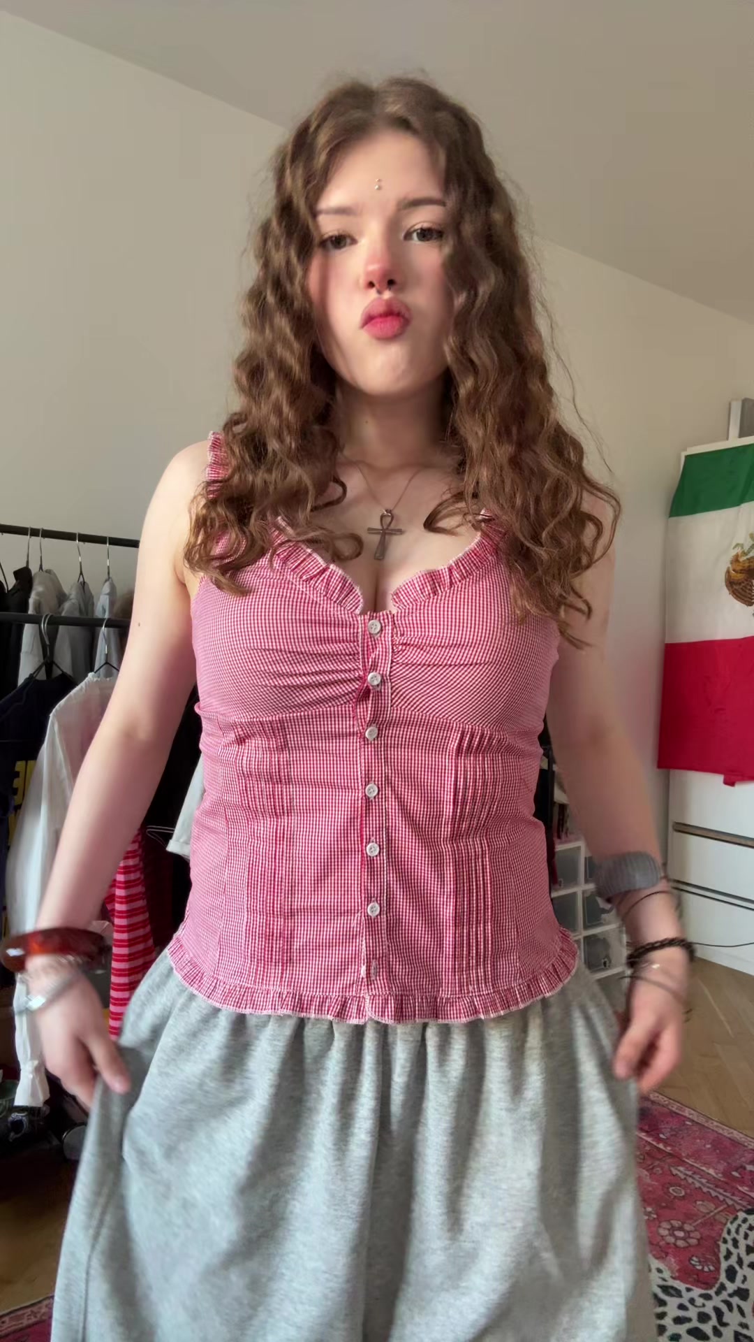 @aluvvwqq