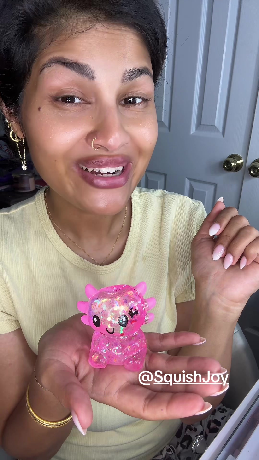 @MakeupLaveena
