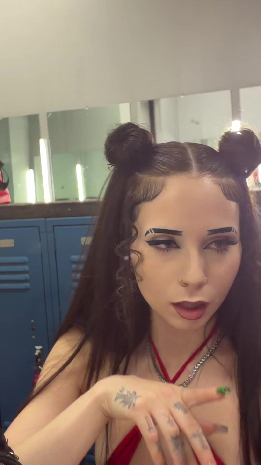 @Dani✨