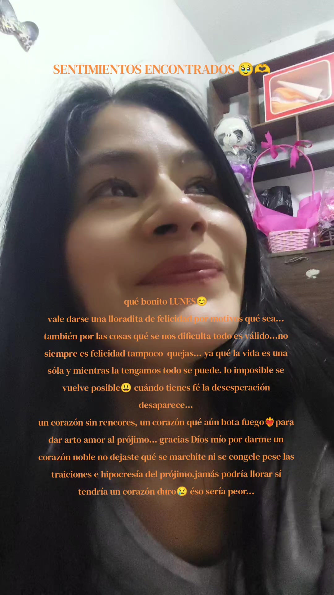 @HELEN❣️ 🐝🦋 RAYO DE LUZ 🦋🐝