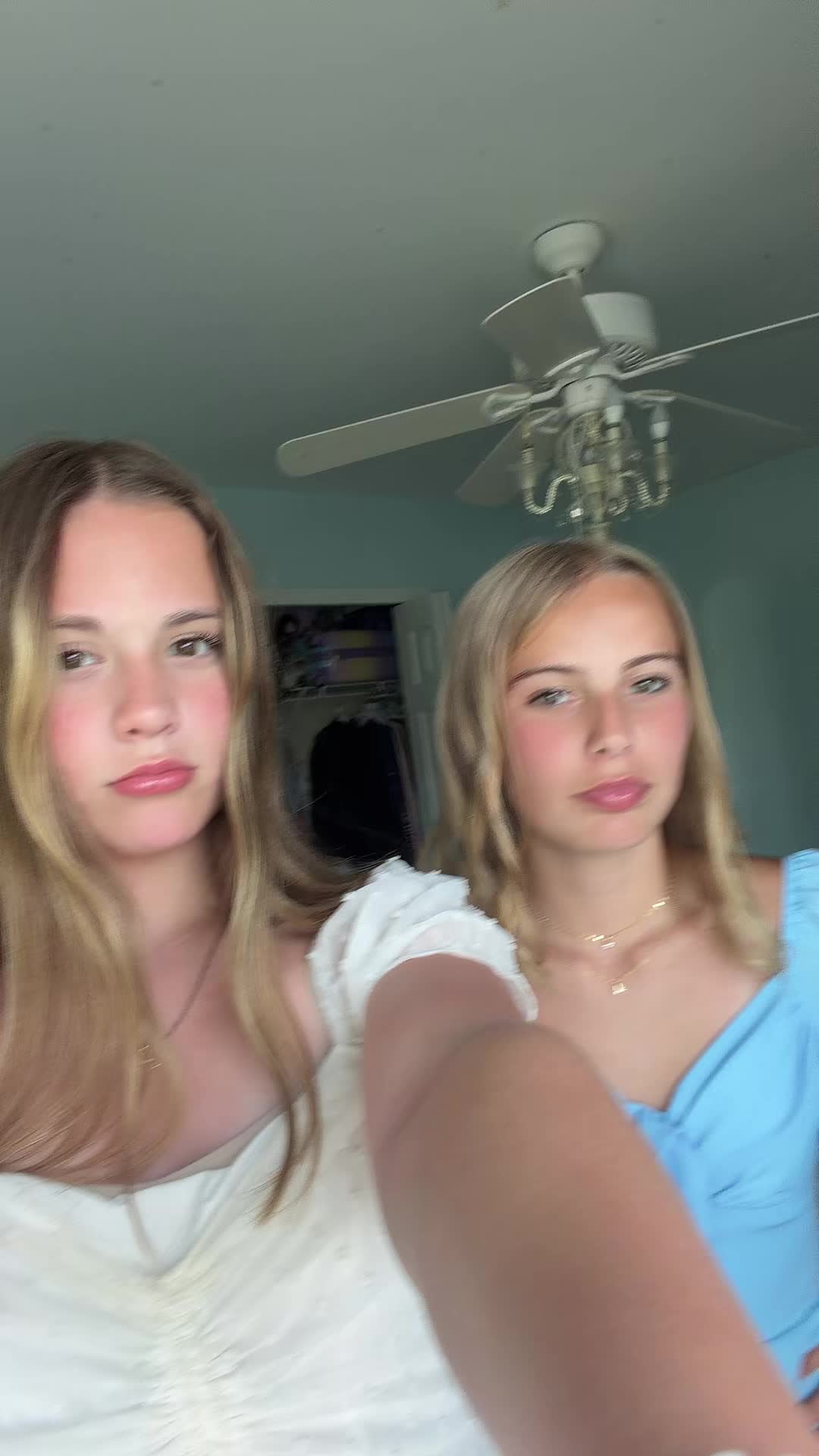 @Ella_buescher🪩🫧🌺