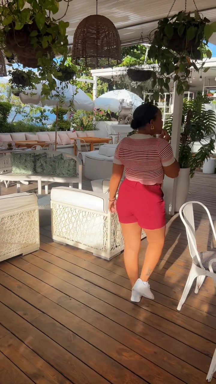 @Mell🍒