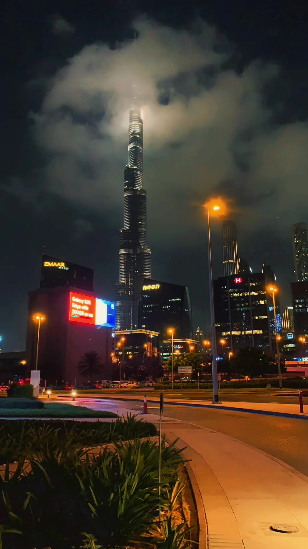 @IFTIKHAر 🇦🇪