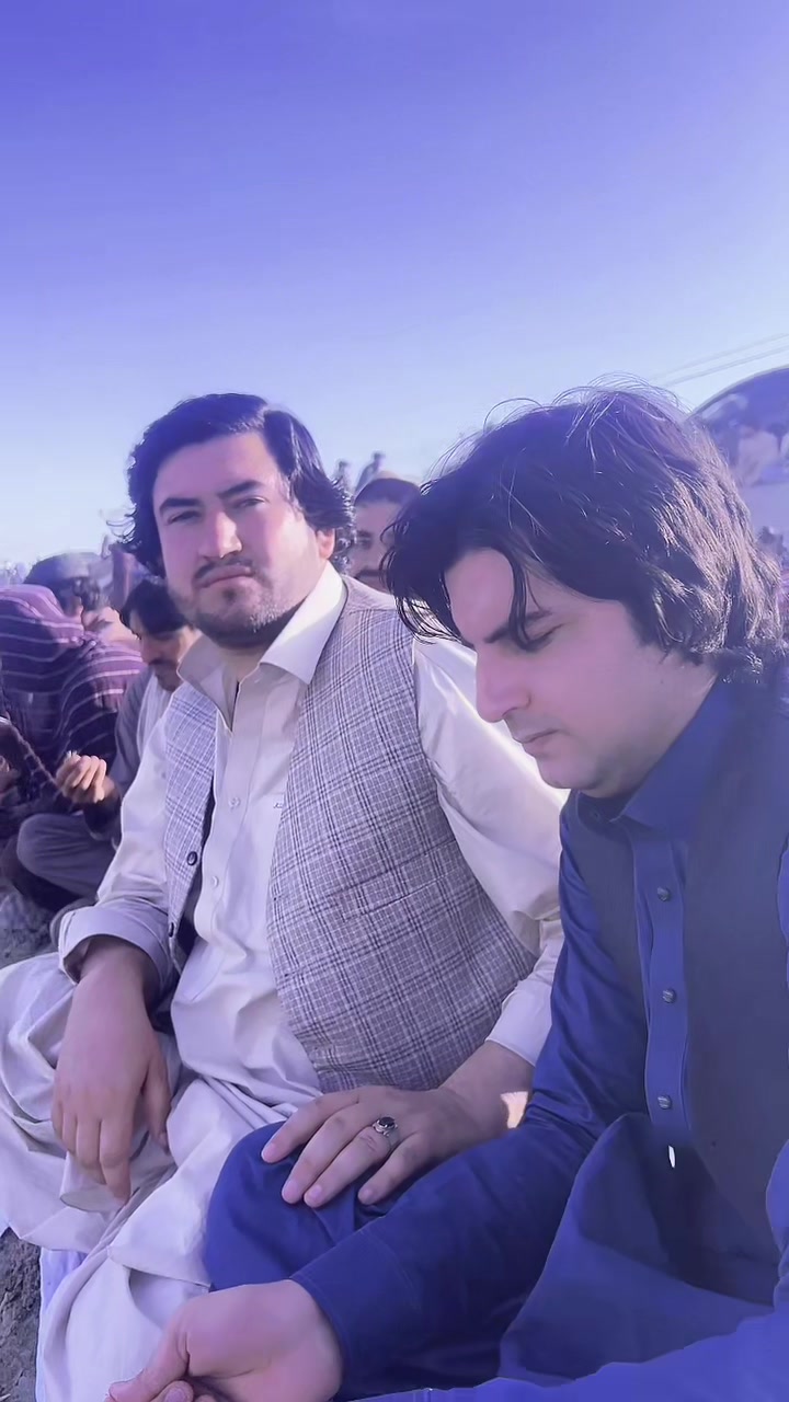 @Liaqat Tareen ❤️