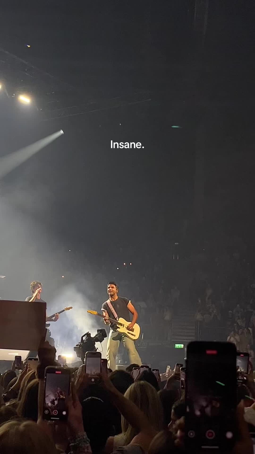 @Gaby (Shawn Mendes !!)