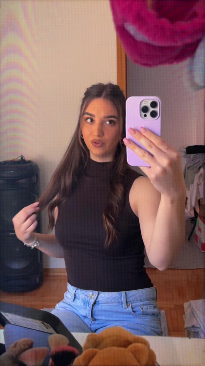 @Andjela