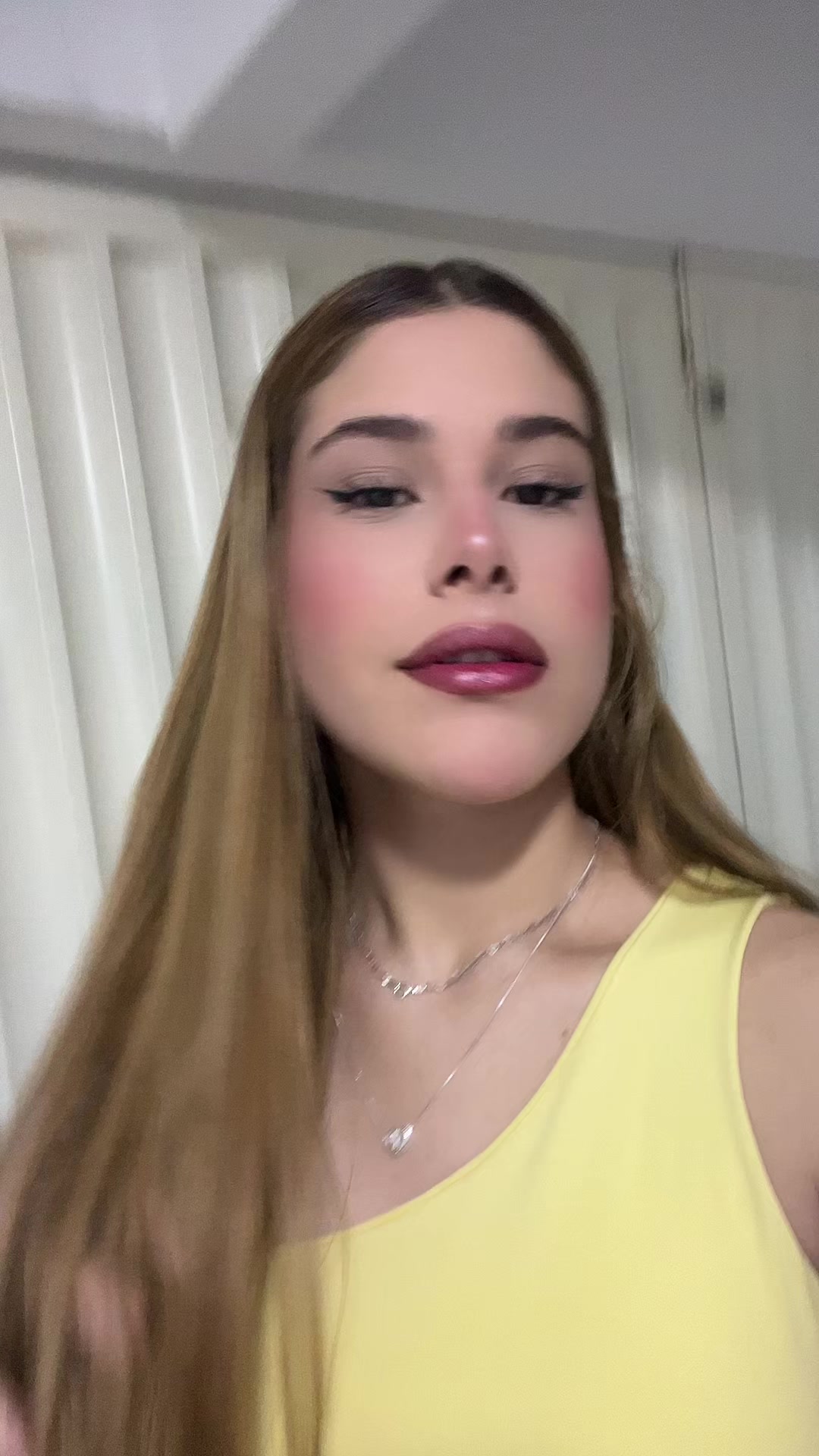 @julievilyy