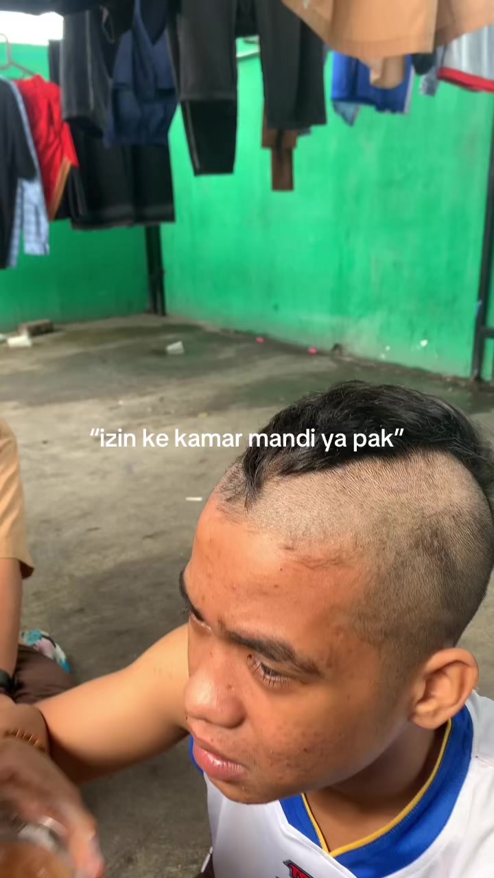 @🕷️