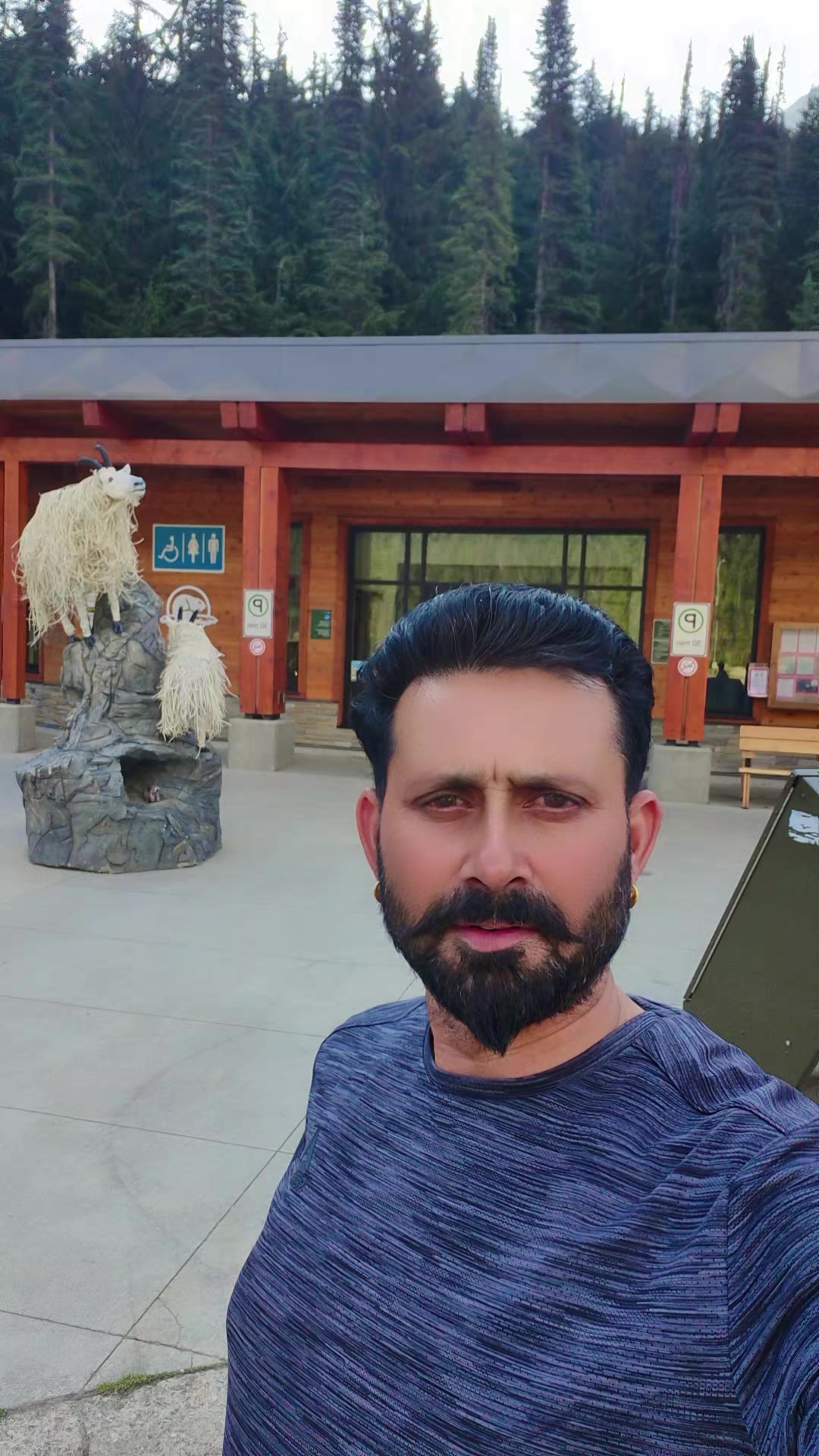 @Lucky ਮੁੰਡਾ 👍🍁🍁🍁SURREY
