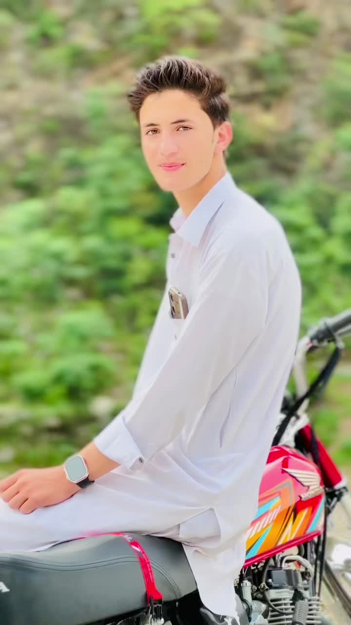 @Khan😘