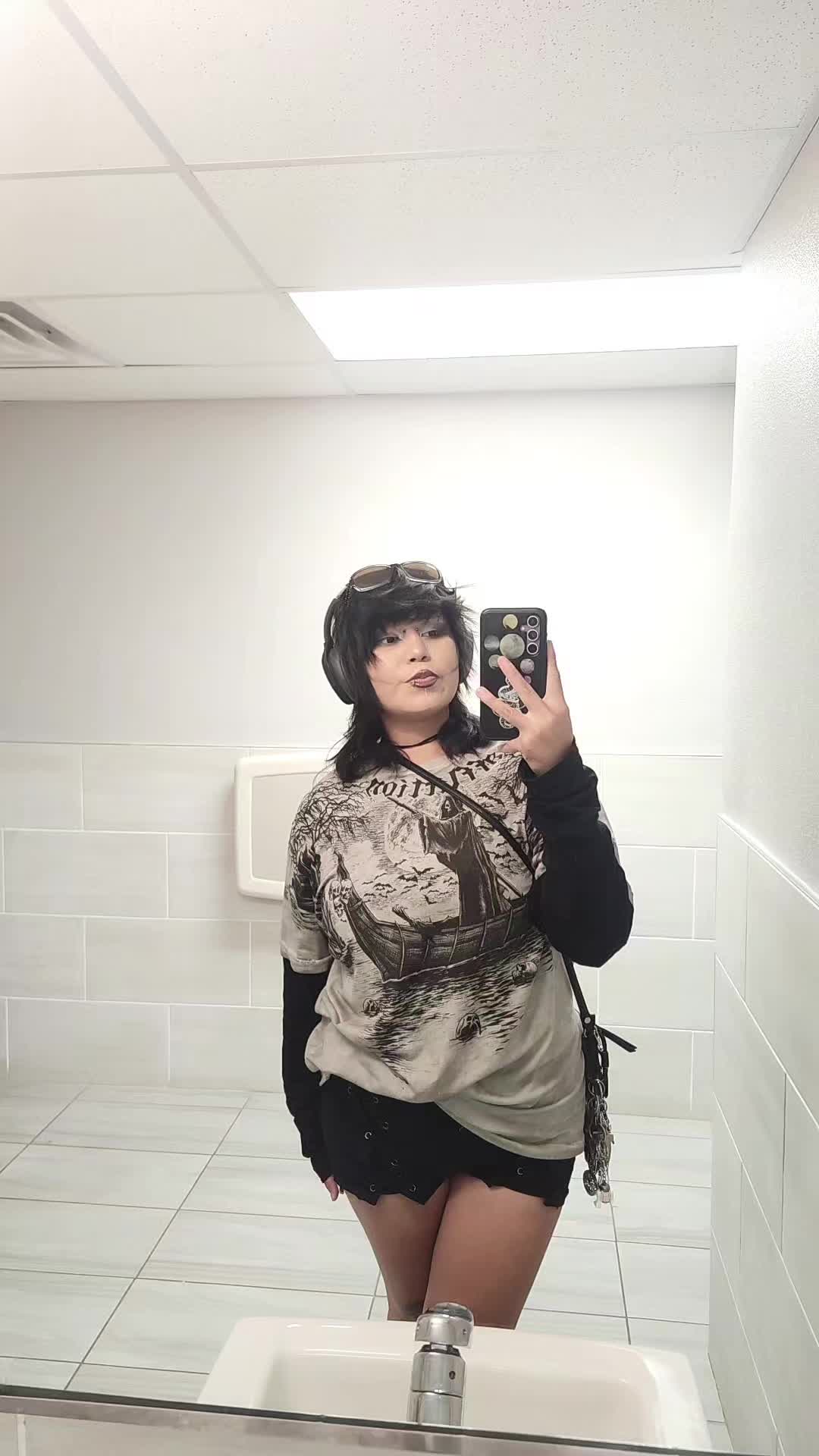 @theskysfallingg