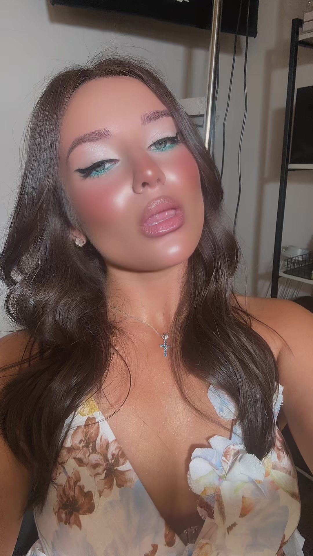 @AV