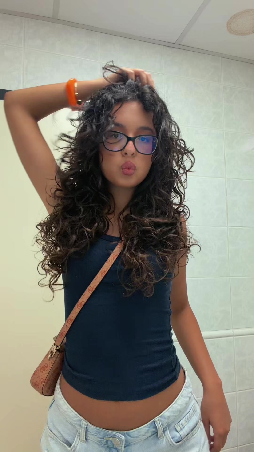 @Isidora