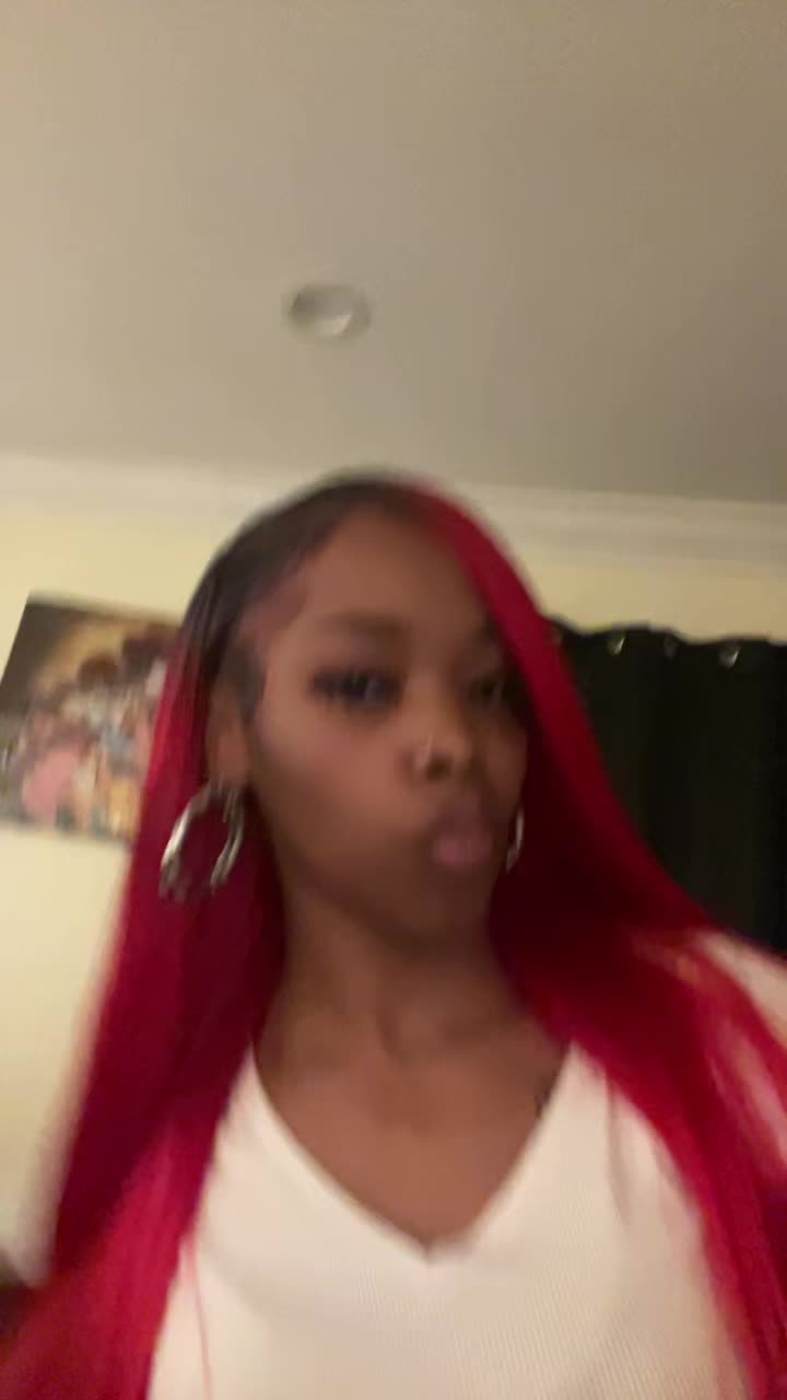 @Ladybhangk