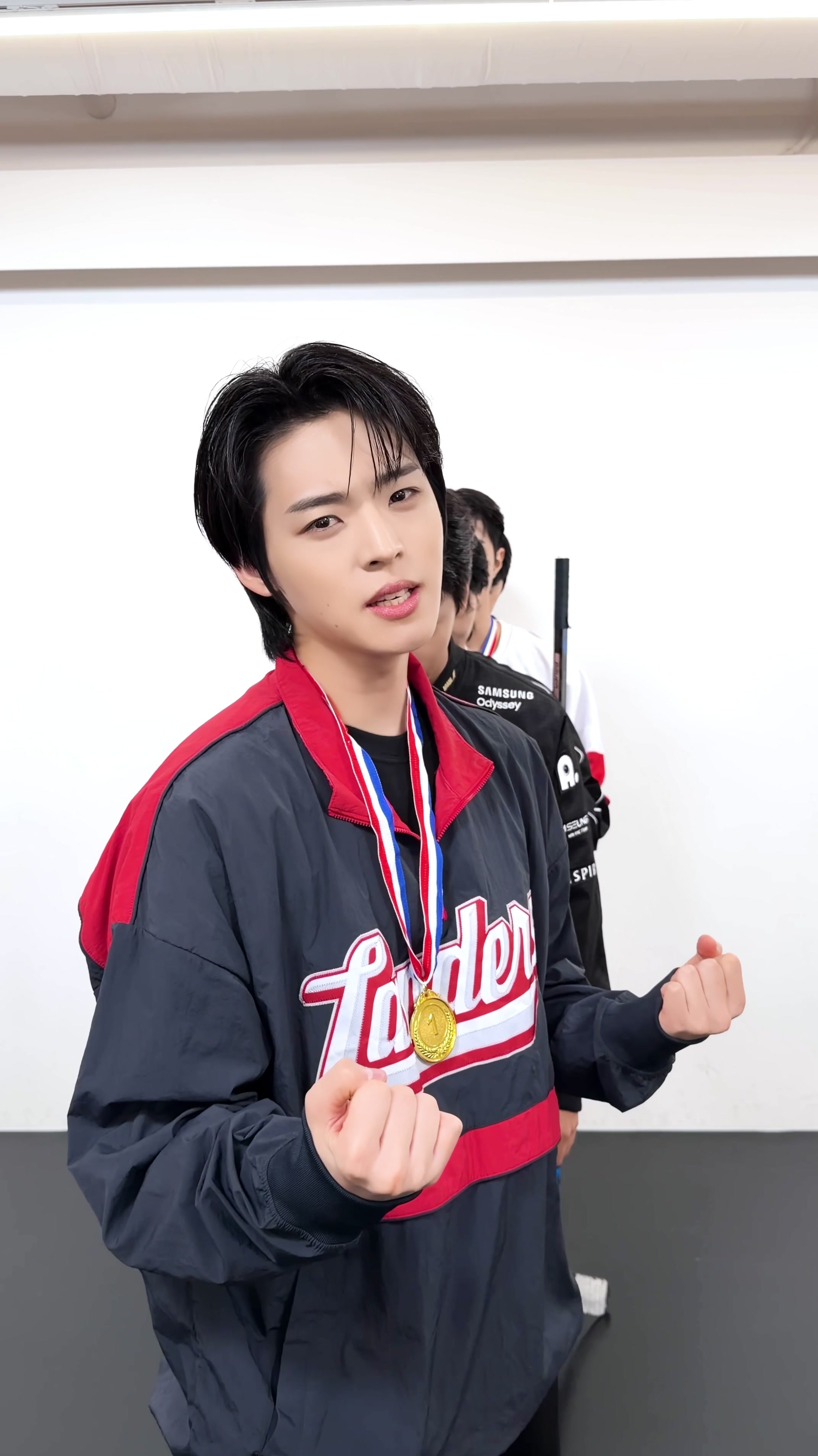 @온앤오프(ONF)