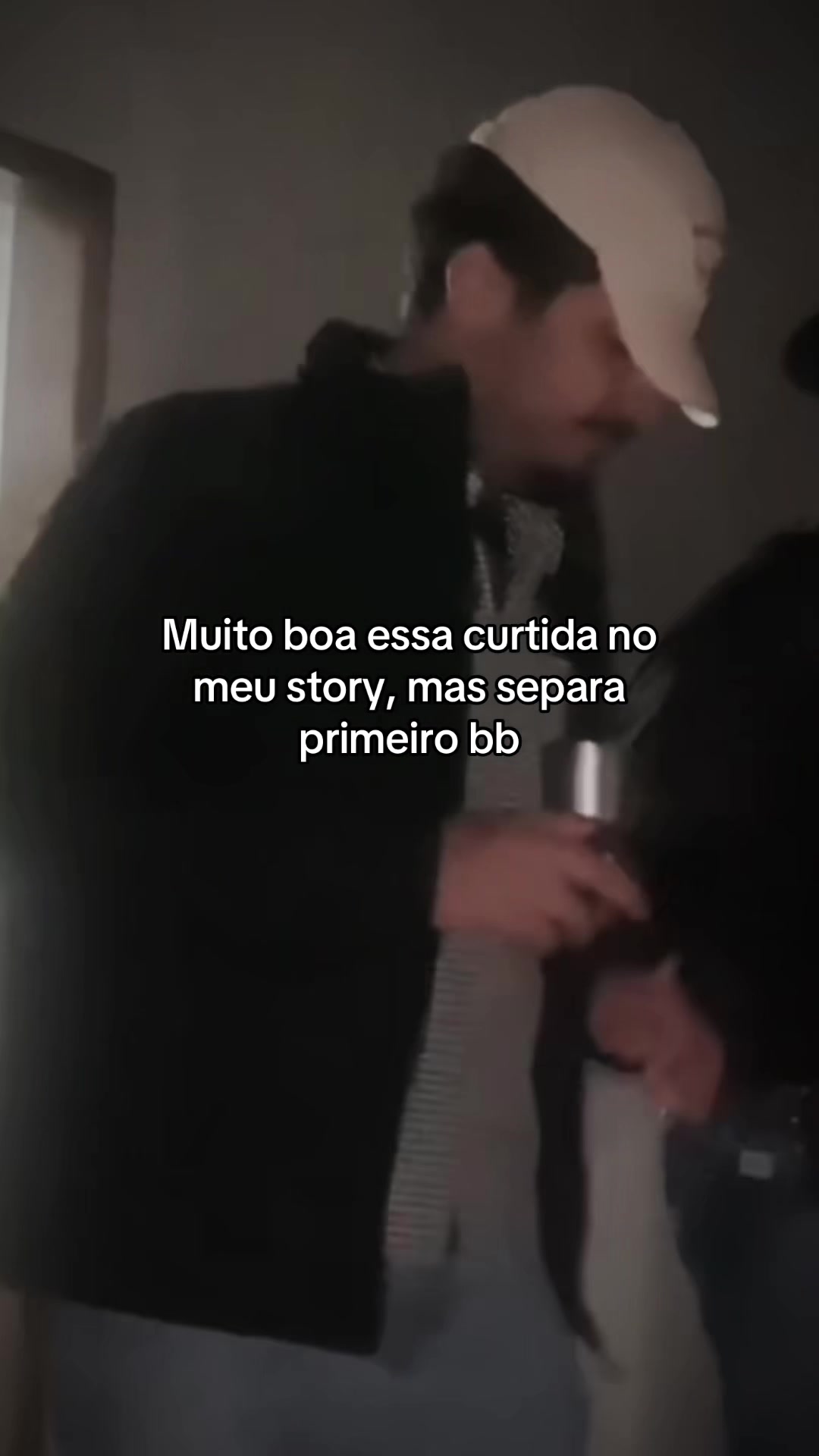 @Vitorino