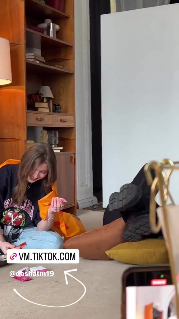 @Софія🤪
