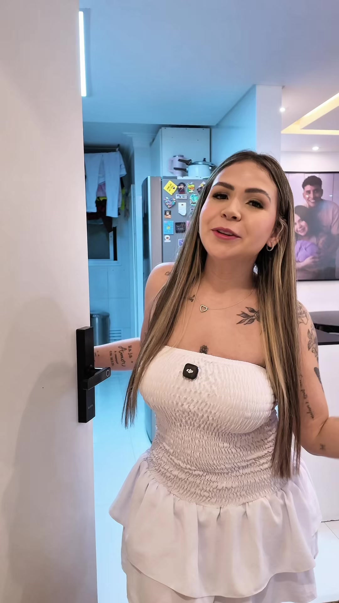 @Bella