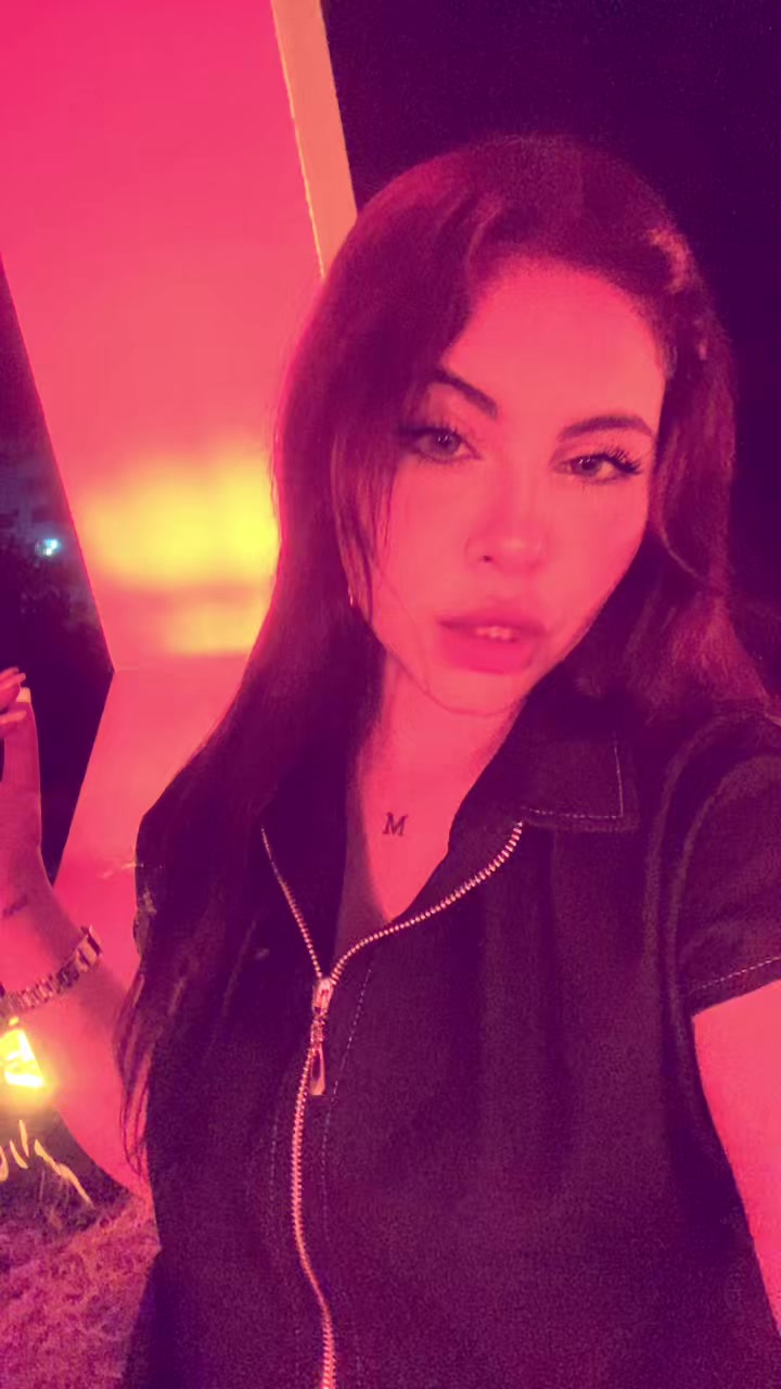 @Mobina
