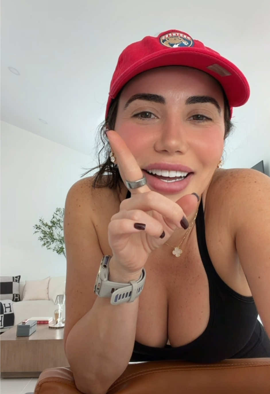@savykinns