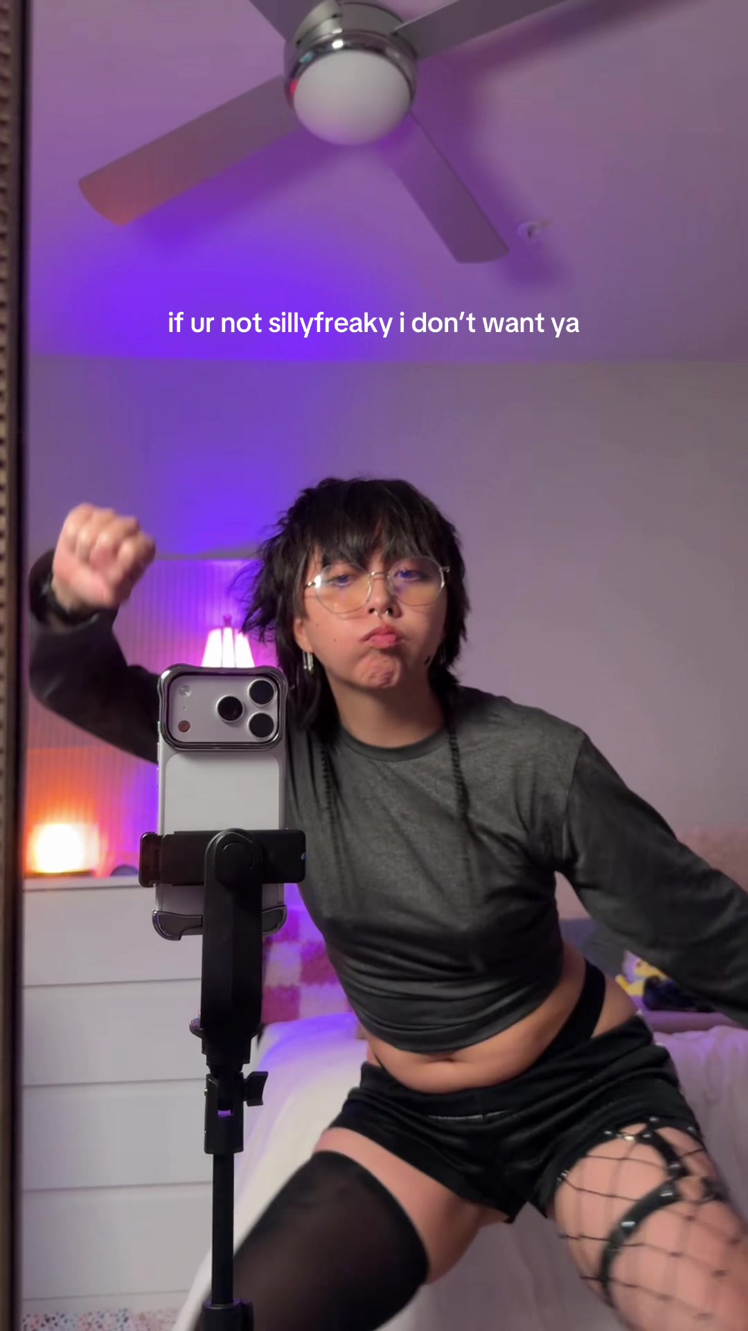 @payaxx🖤