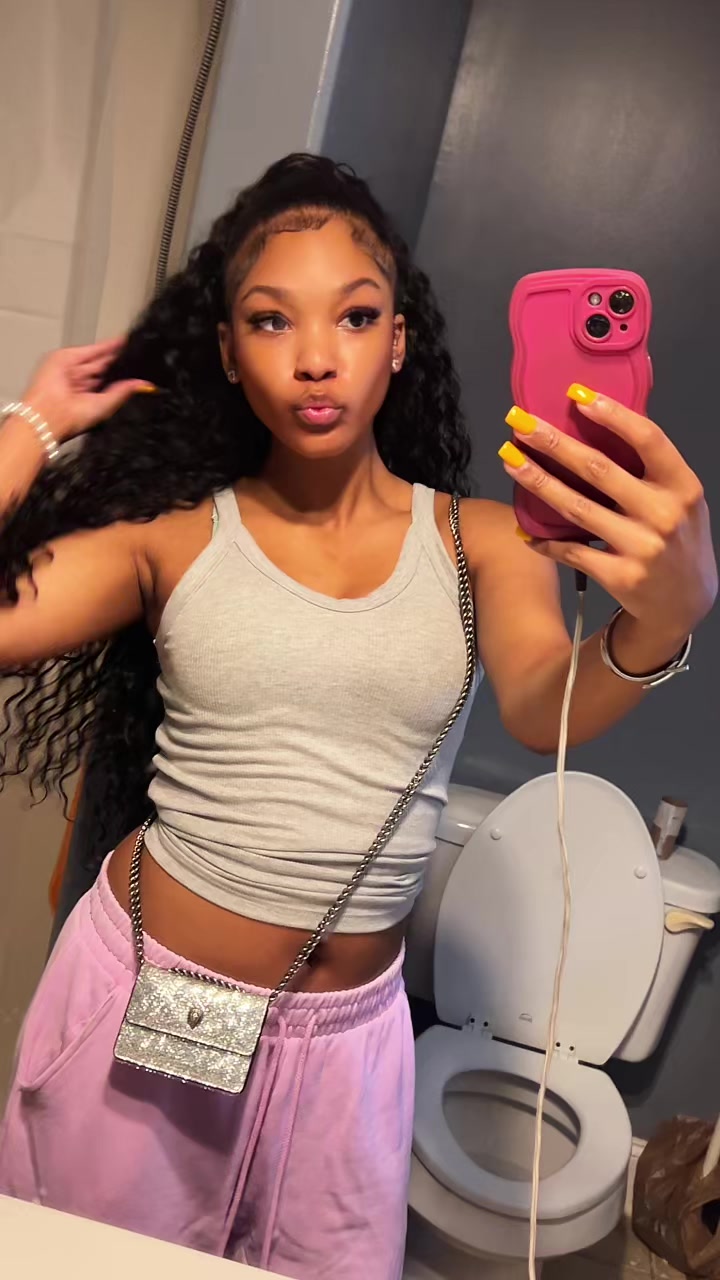 @Ashli ♡