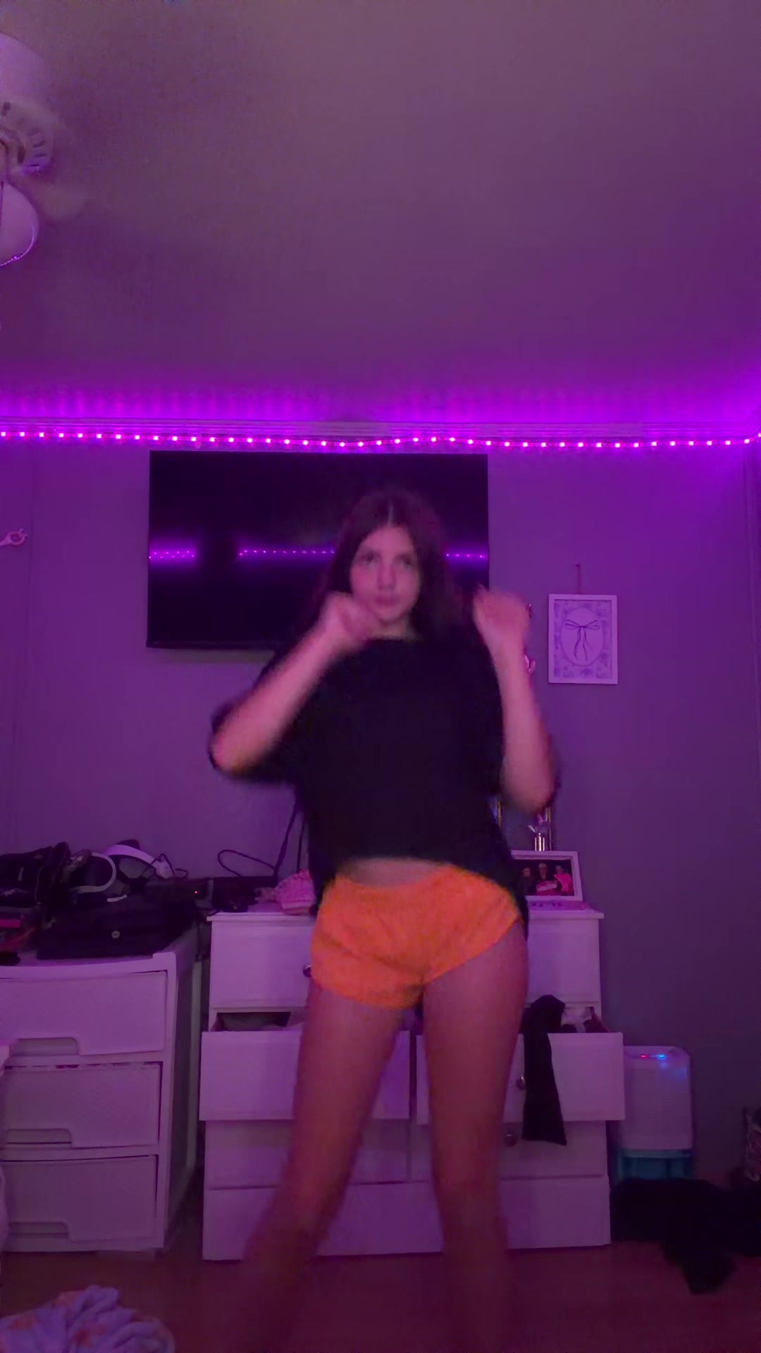@Ava_dances😛🤘