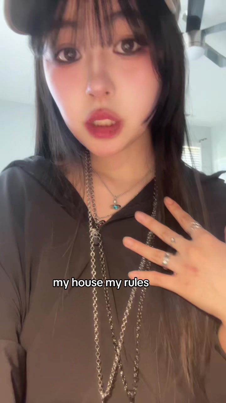 @๐ ๐ซ๐๐๐ | ใทใ
