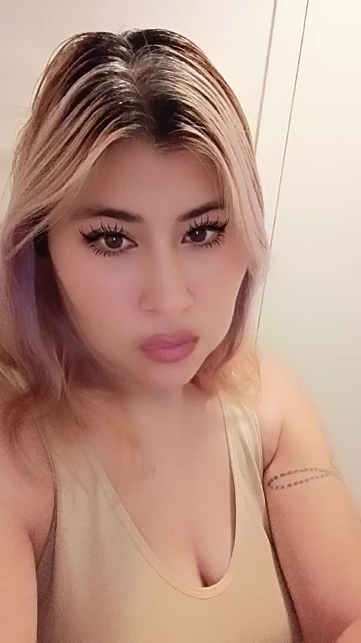 @Selena Flores